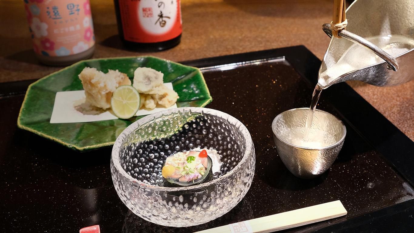 華やかに時を彩る<br />
上閉伊のお酒
